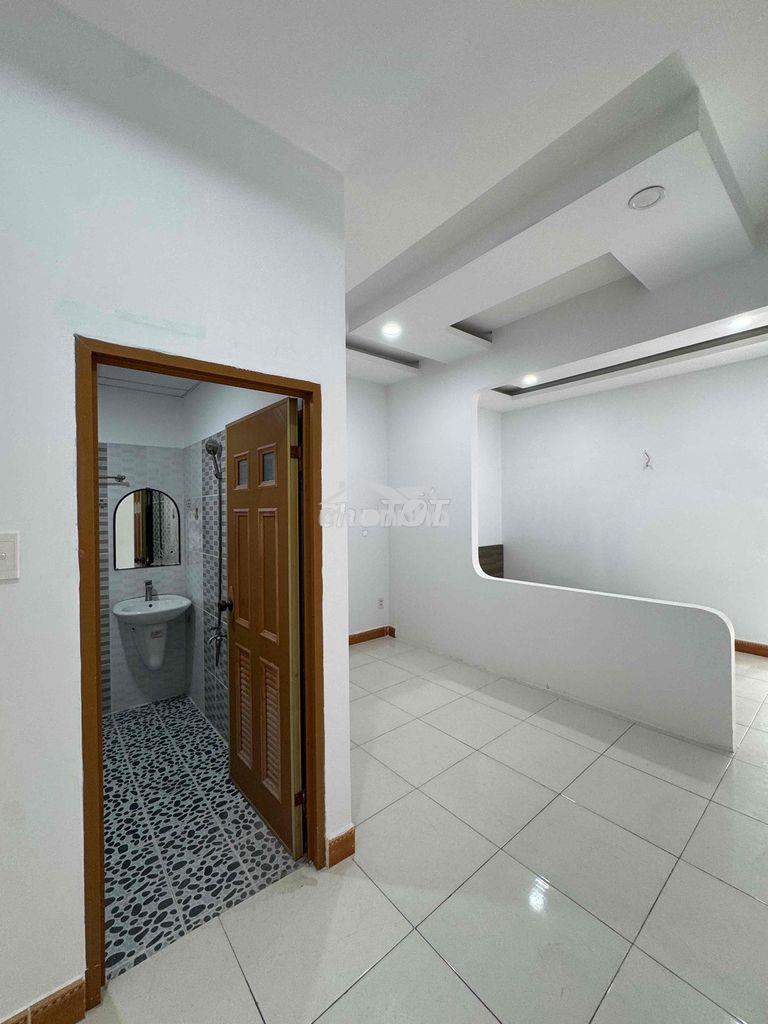 Phòng rộng không giới hạn người ở tại lê đức thọ, p.16.