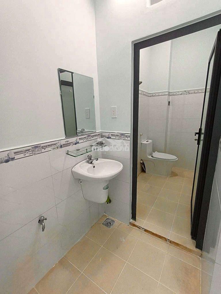 Bán nhà 4.5x14 gần gò dầu 3pn2wc đúc 1 lầu . cách aeon tp 500m - Ảnh 2
