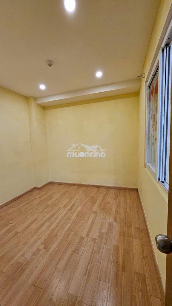 Cần cho thuê căn hộ starlight q6