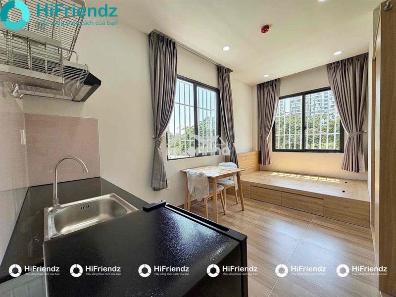 Studio full nội thất – thoáng sáng – cửa sổ lớn