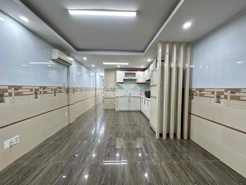 Cho thuê nhà hxt 217 xô viết nghệ tĩnh, p.17, bt