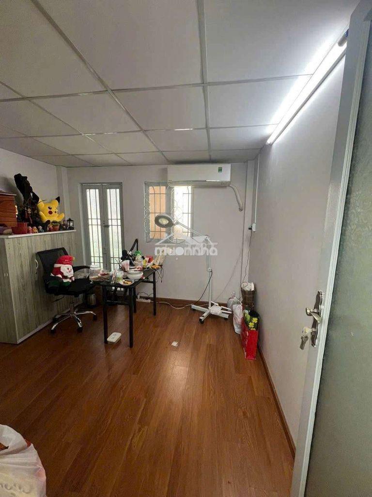 Bán nhà nguyên căn có sổ hồng giá rẻ 1 trệt 2 lầu - Ảnh 4
